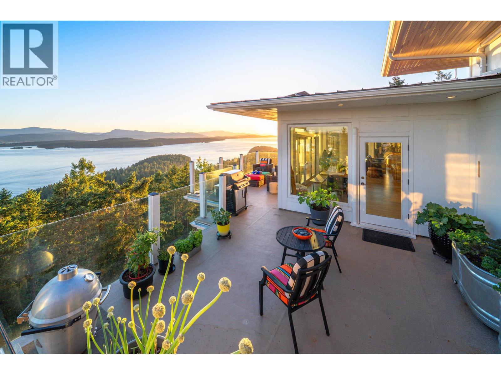 356 East West Road, Mayne Island, British Columbia  V0N 2J2 - Photo 3 - R3132418