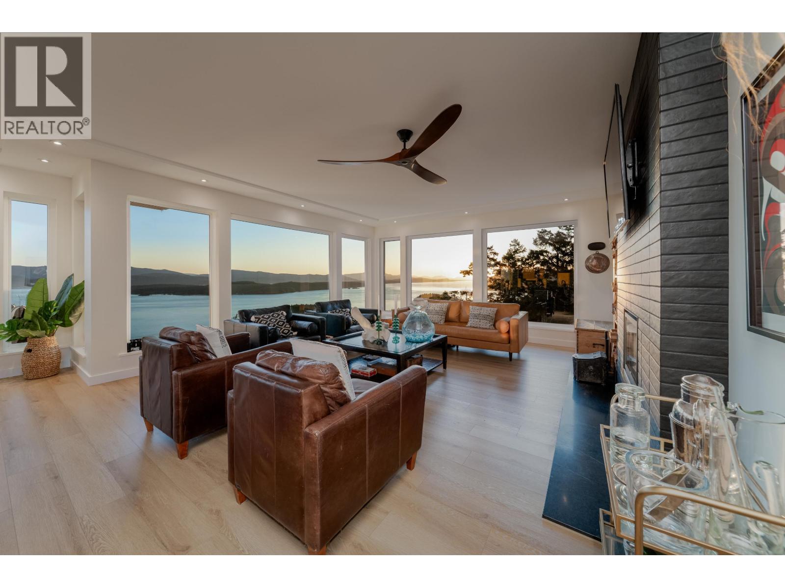 356 East West Road, Mayne Island, British Columbia  V0N 2J2 - Photo 4 - R3132418