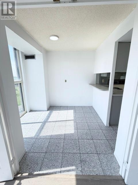 Lph2 - 600 Rexdale Boulevard, Toronto, Ontario  M9W 6T4 - Photo 4 - W13243764