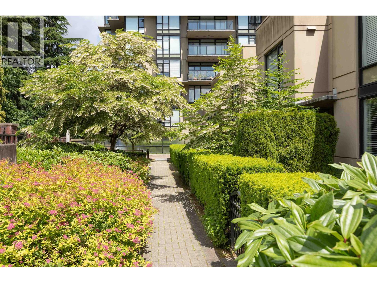 201 15 E Royal Avenue, New Westminster, British Columbia  V3L 0A9 - Photo 32 - R3131453