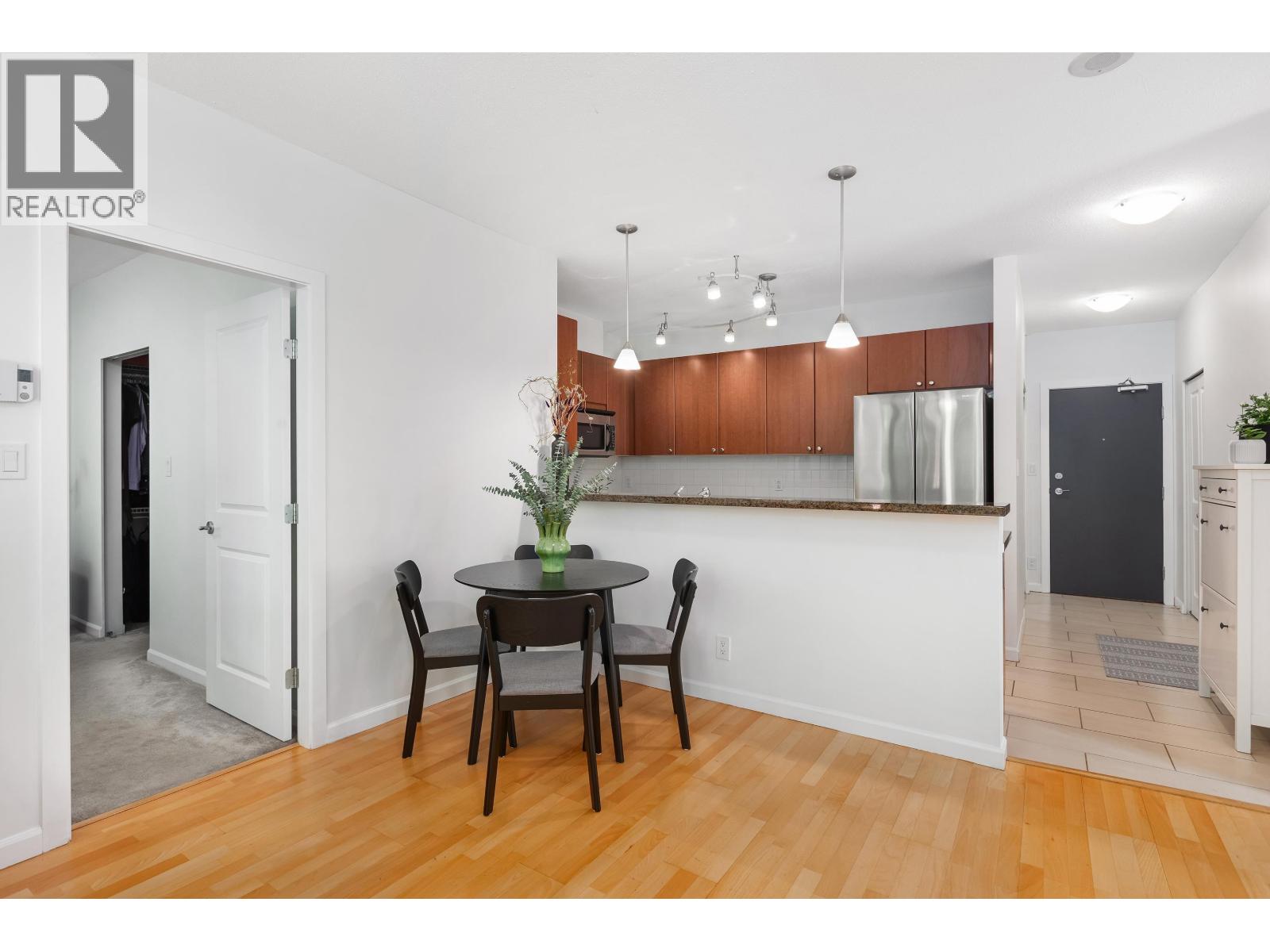 201 15 E Royal Avenue, New Westminster, British Columbia  V3L 0A9 - Photo 6 - R3131453