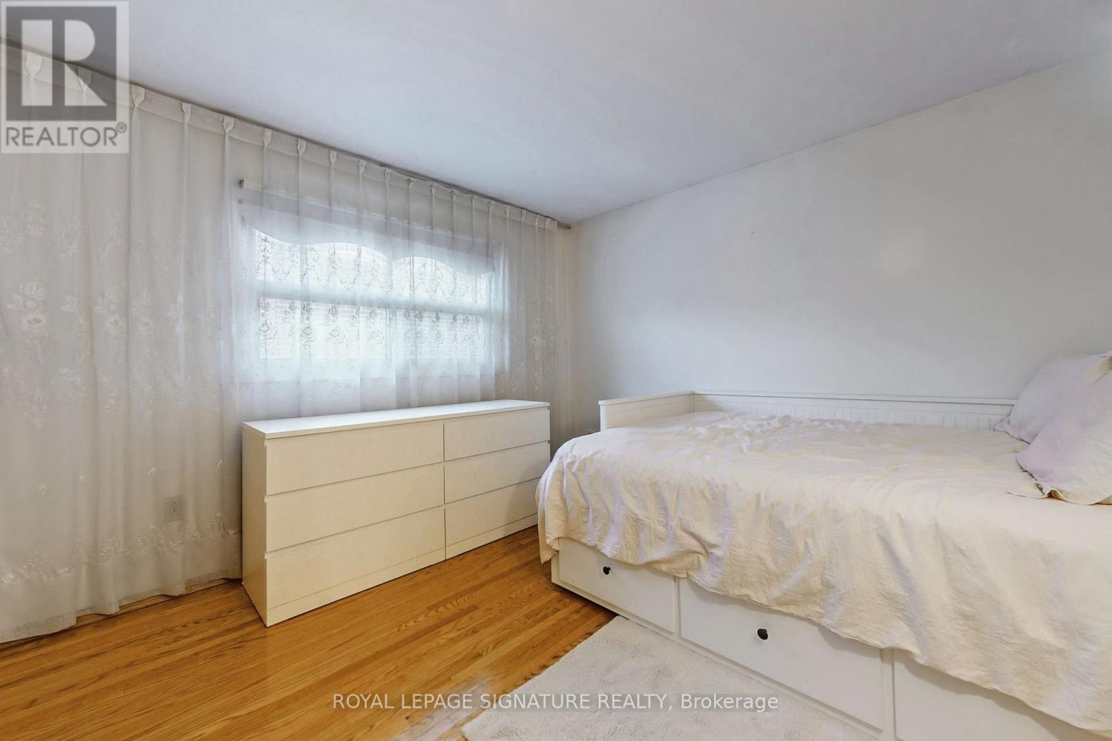 6 Kelvinway Drive, Toronto, Ontario  M1W 1N4 - Photo 20 - E13229094