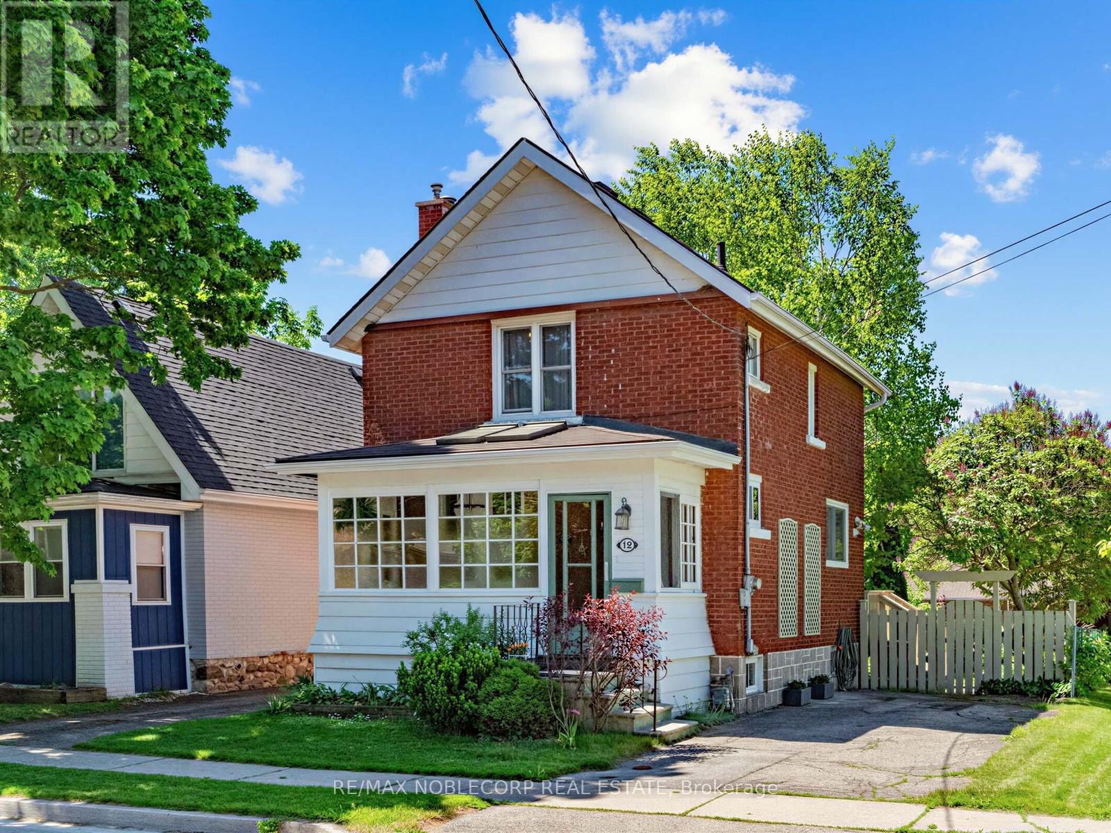 12 BAGOT STREET, Guelph, Ontario