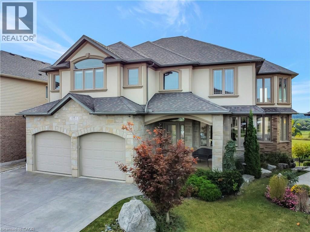 15 MCWILLIAMS Court, Cambridge, Ontario