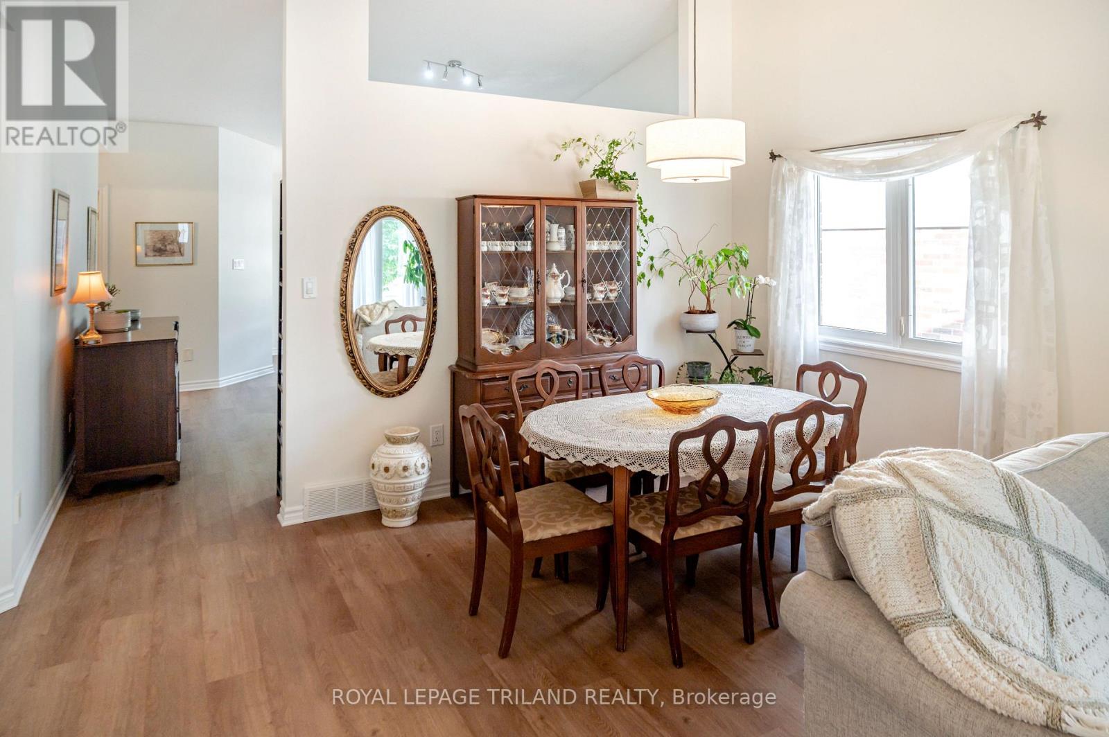 11 - 43 Capulet Walk, London North, Ontario  N6H 5V4 - Photo 8 - X13245428