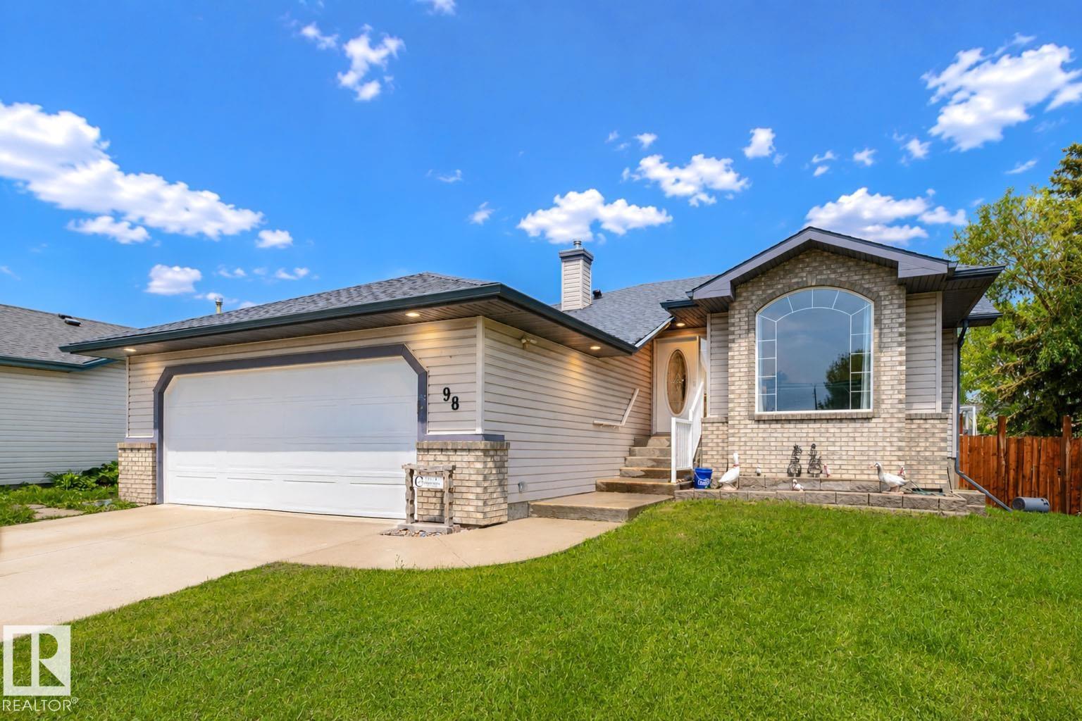 98 Chancery Pt, Sherwood Park, Alberta  T8H 1Z4 - Photo 2 - E4491717