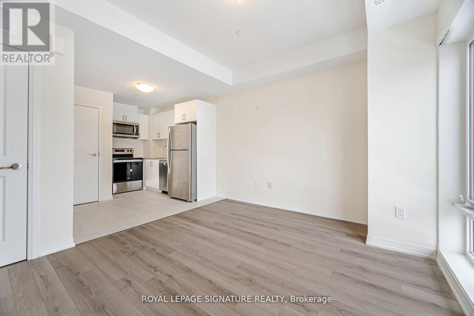 19 - 30 LIBEN WAY, Toronto, Ontario