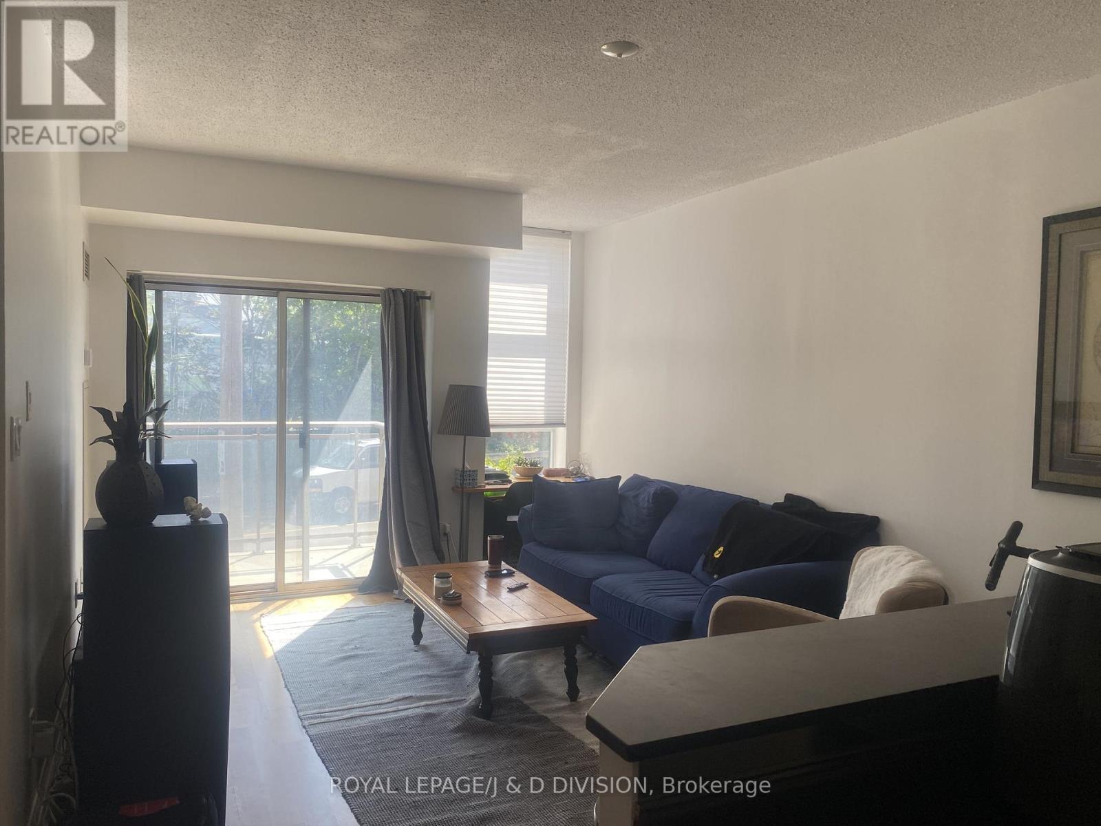 208 - 2495 DUNDAS STREET W, Toronto, Ontario