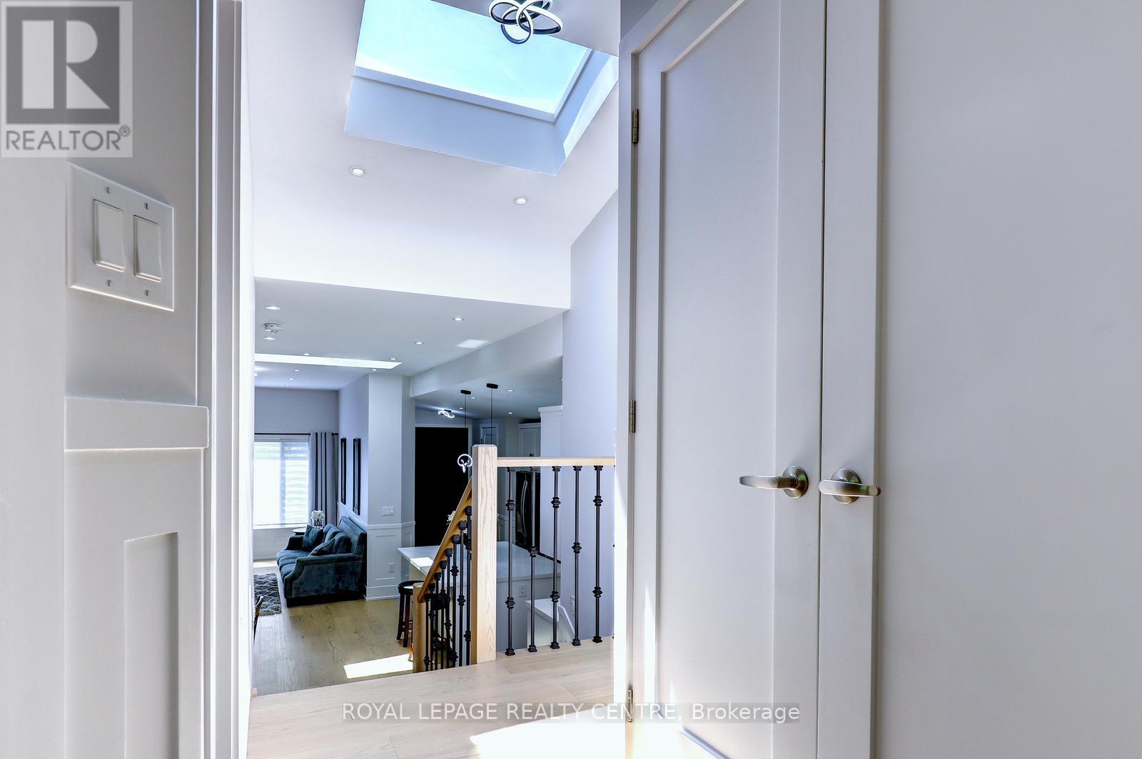 2257 Springfield Court, Mississauga, Ontario  L5K 1V3 - Photo 29 - W13245000