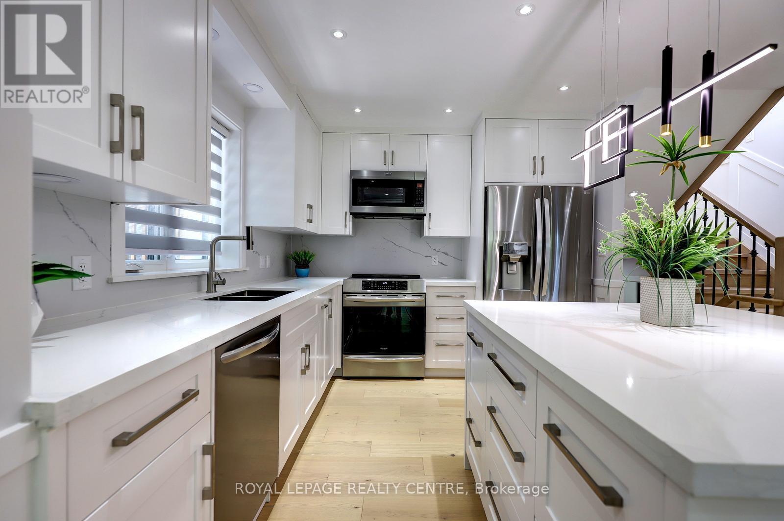 2257 Springfield Court, Mississauga, Ontario  L5K 1V3 - Photo 34 - W13245000