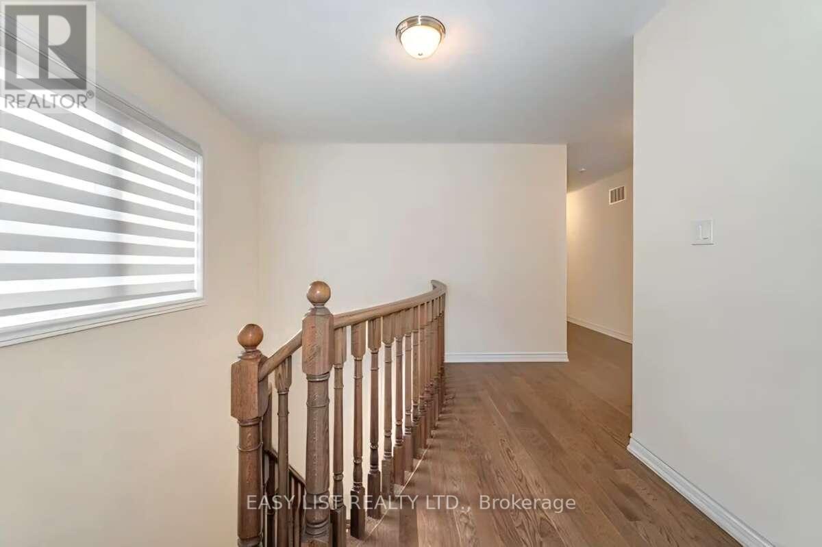37 Royal Fern Crescent, Caledon, Ontario  L7C 4H1 - Photo 7 - W13245414