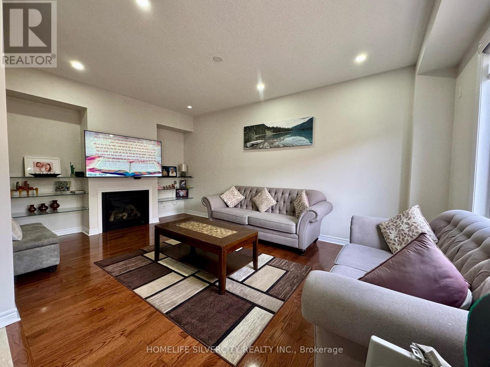 6 Hybrid Street, Brampton, Ontario  L7A 0L5 - Photo 4 - W13245440