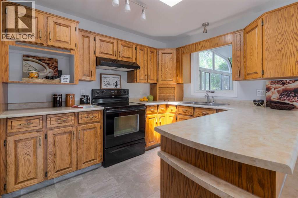 1010 22 Avenue, Coaldale, Alberta  T1M 1B6 - Photo 20 - A2316960