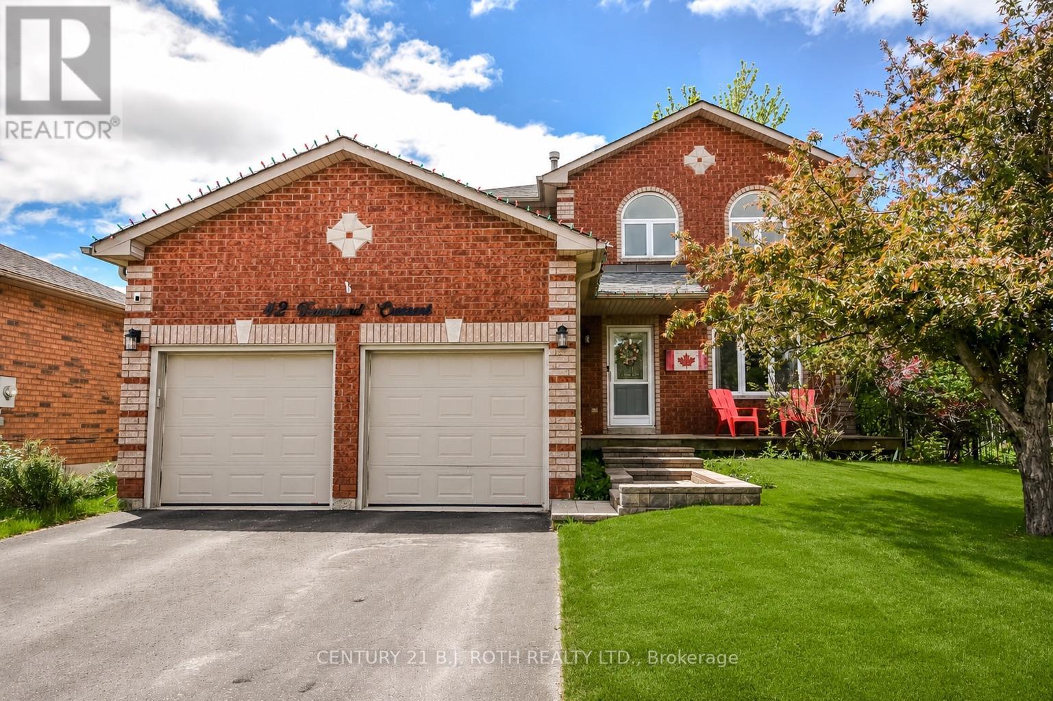 42 FARMSTEAD CRESCENT, Barrie, Ontario