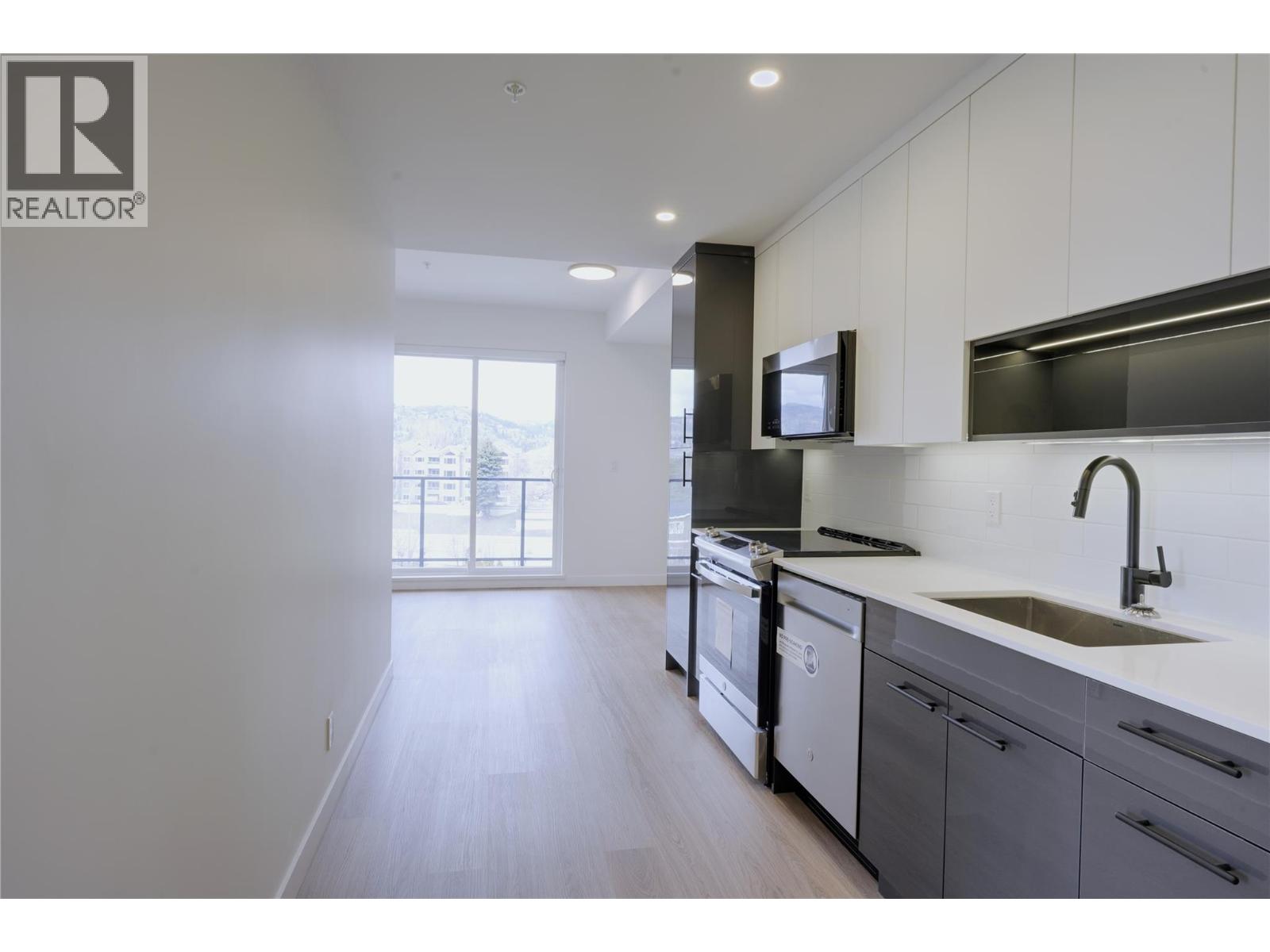 1380 Pridham Avenue Unit# 510
