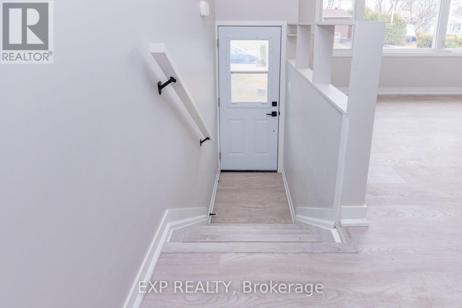990 St Jacques Street, Clarence-Rockland, Ontario  K4K 1C1 - Photo 4 - X13230152