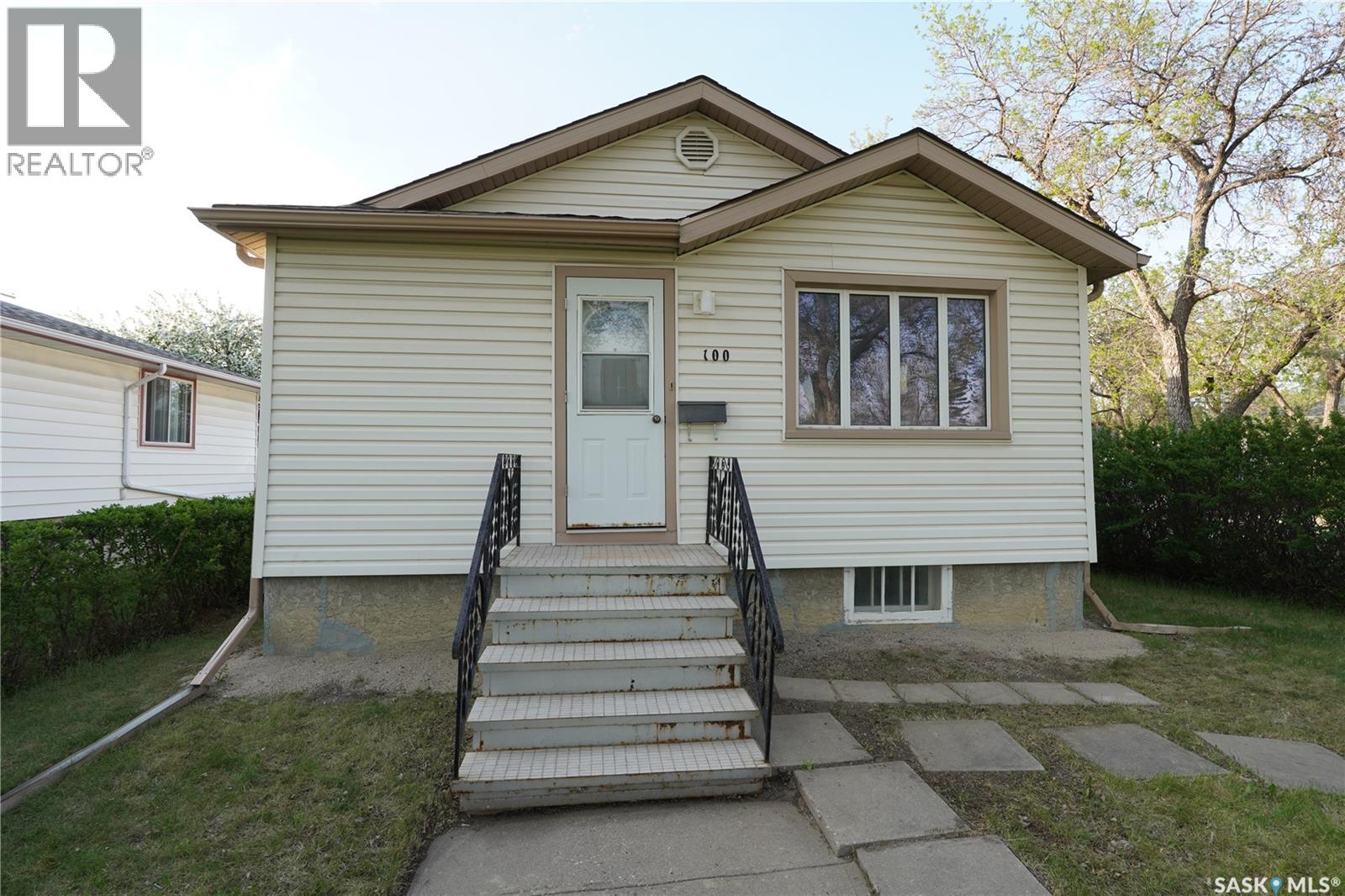 100 Broadway AVENUE, Regina, Saskatchewan