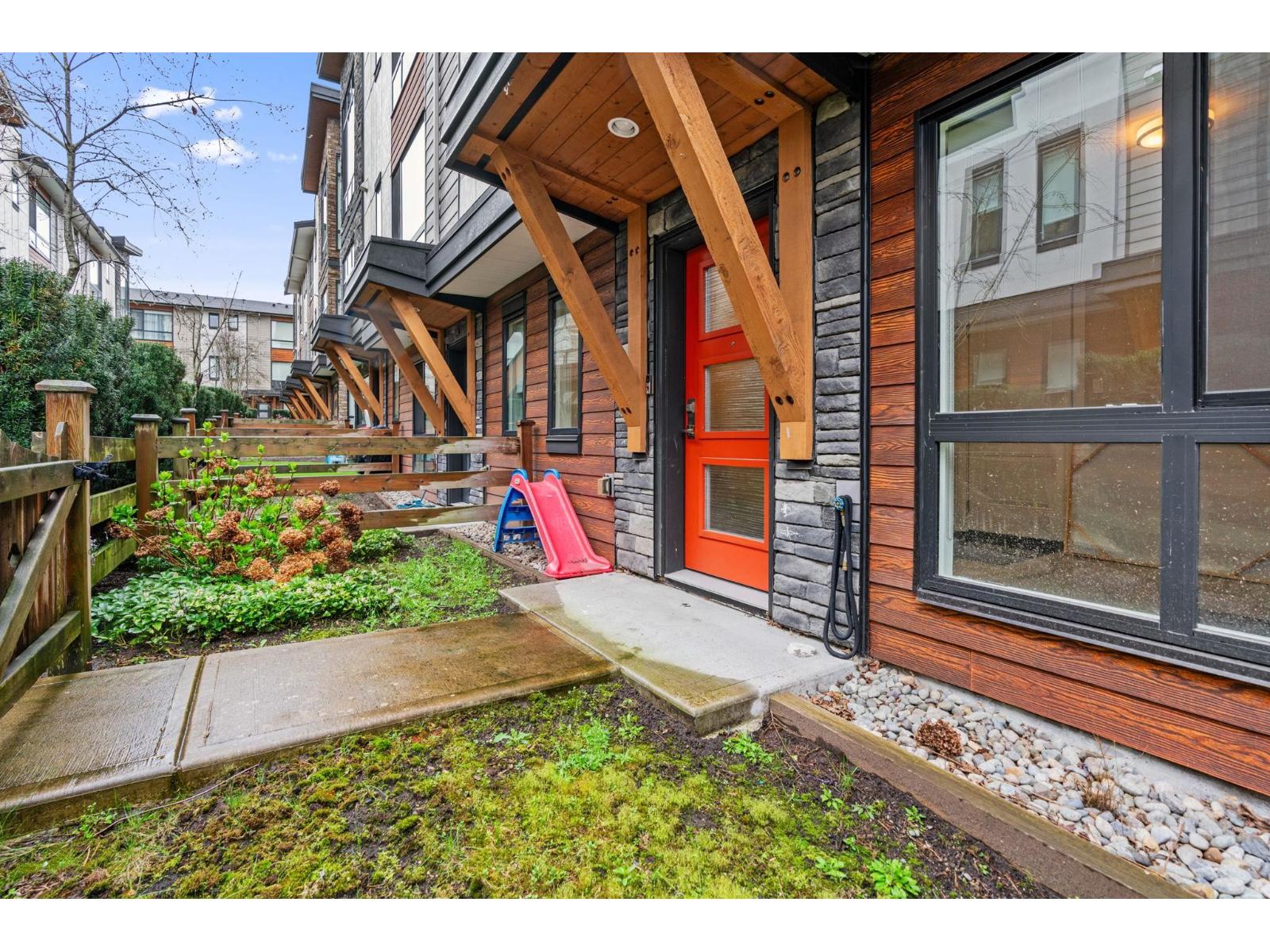 181 16488 64 Avenue, Surrey, British Columbia  V3S 6X6 - Photo 3 - R3131507
