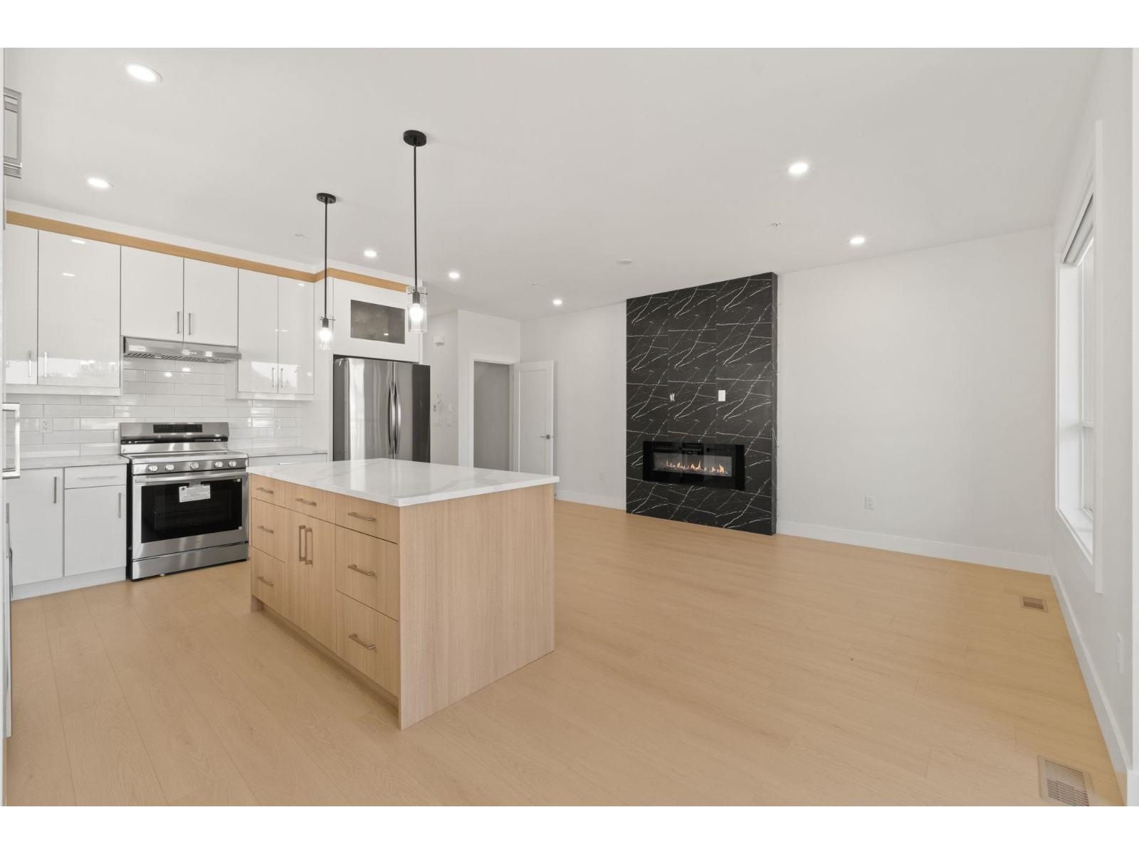 32539 Higginbottom Court, Mission, British Columbia  V2V 2T7 - Photo 4 - R3131765