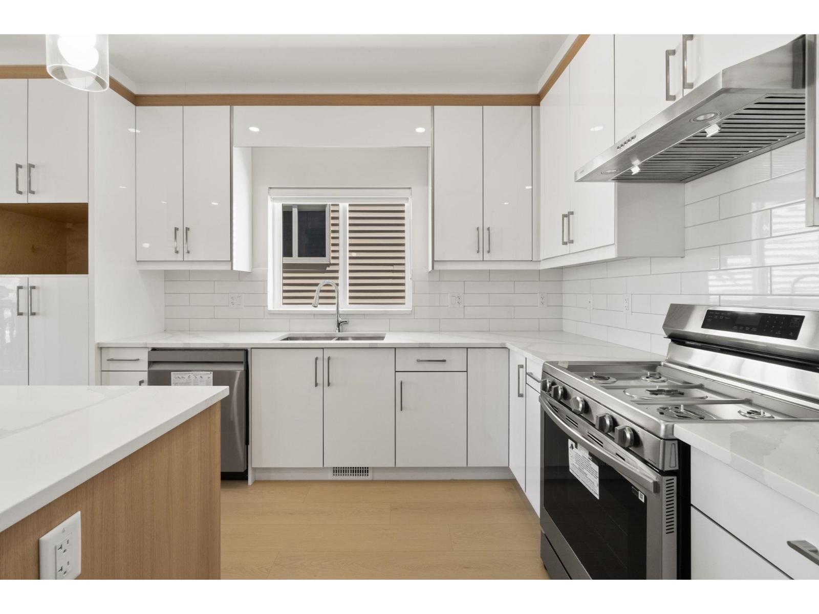 32539 Higginbottom Court, Mission, British Columbia  V2V 2T7 - Photo 6 - R3131765
