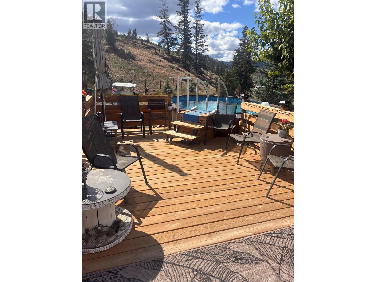 5173 Trans Canada Highway, Kamloops, British Columbia  V1S 2A5 - Photo 2 - 10390279