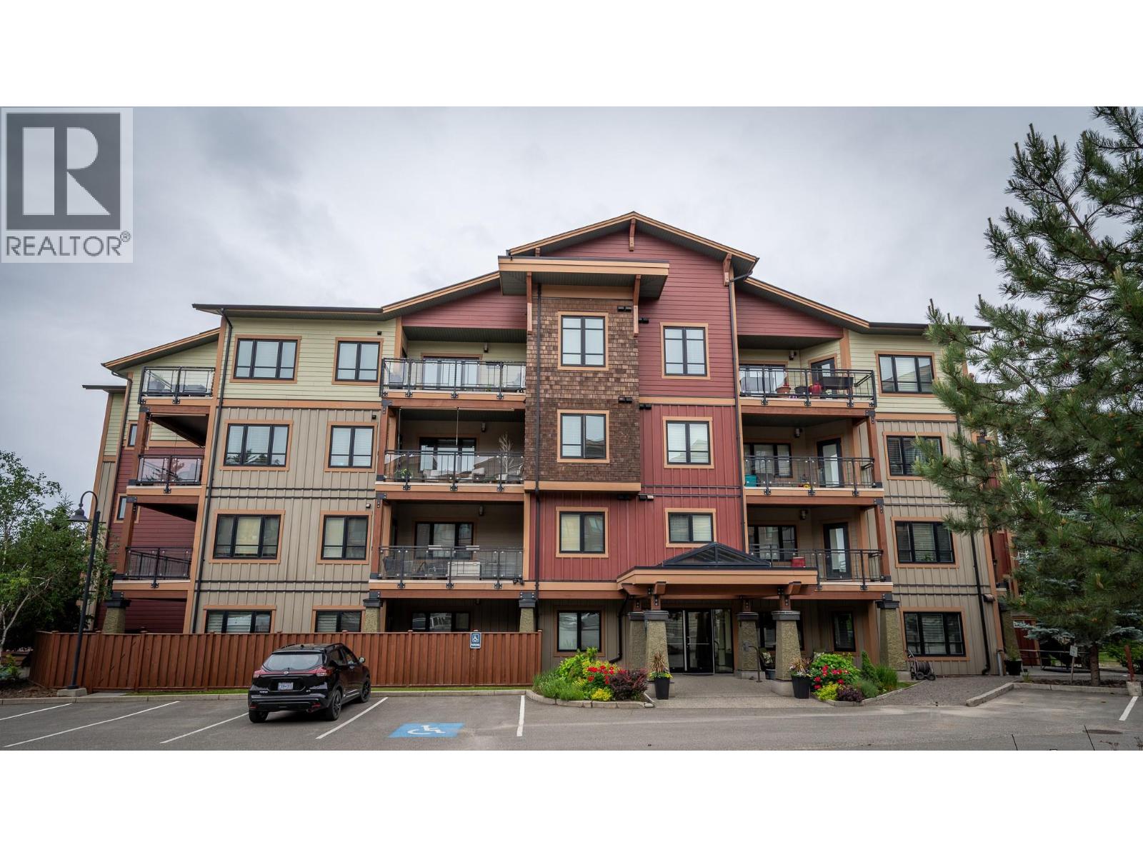1405 SPRINGHILL Drive Unit# 1303
