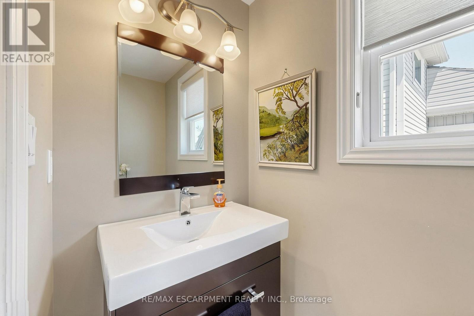 7 Windermere Avenue, Hamilton, Ontario  L8H 7G3 - Photo 15 - X13245474