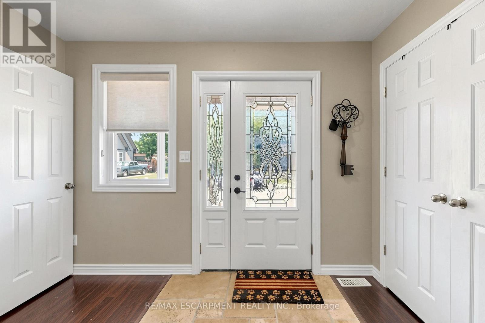 7 Windermere Avenue, Hamilton, Ontario  L8H 7G3 - Photo 4 - X13245474