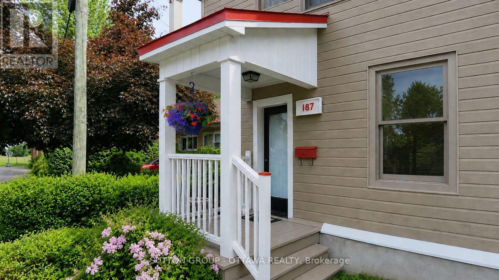 187 Martin Avenue, Ottawa, Ontario  K1K 2V2 - Photo 3 - X13237166