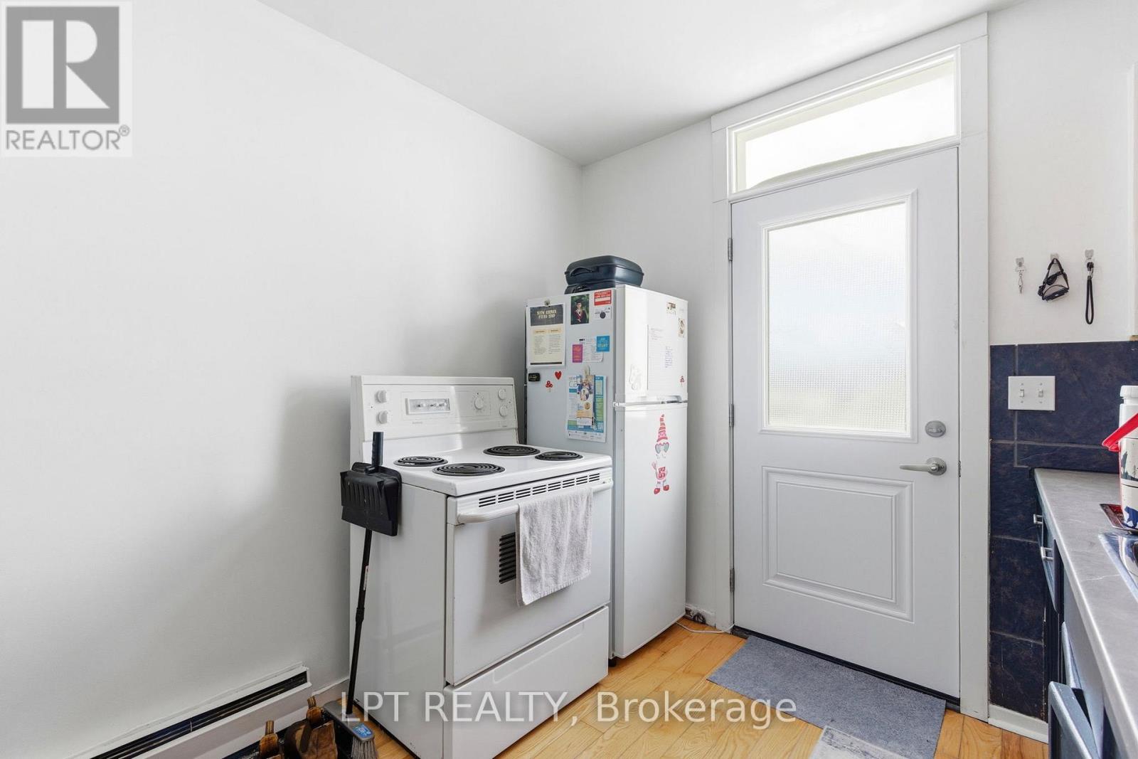 423 Main Street S, South Huron, Ontario  N0M 1S2 - Photo 19 - X13245592
