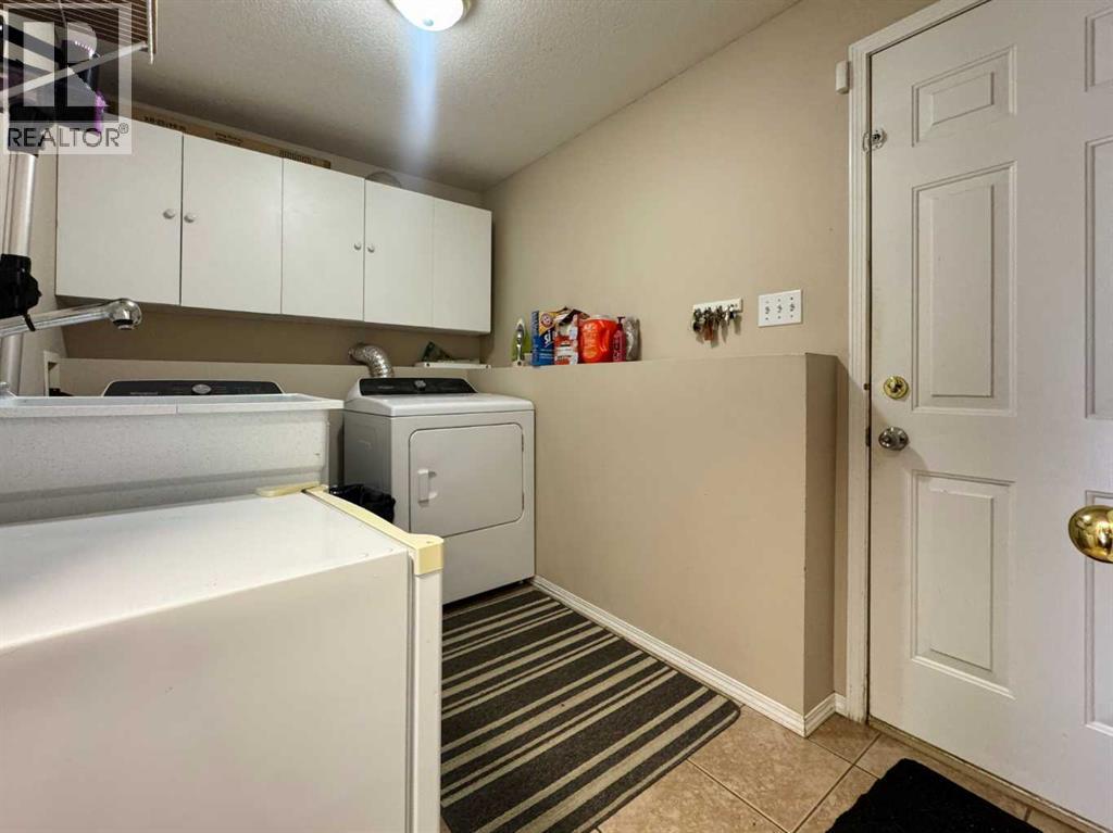 93 Heritage Crescent W, Lethbridge, Alberta  T1K 6X2 - Photo 23 - A2317590