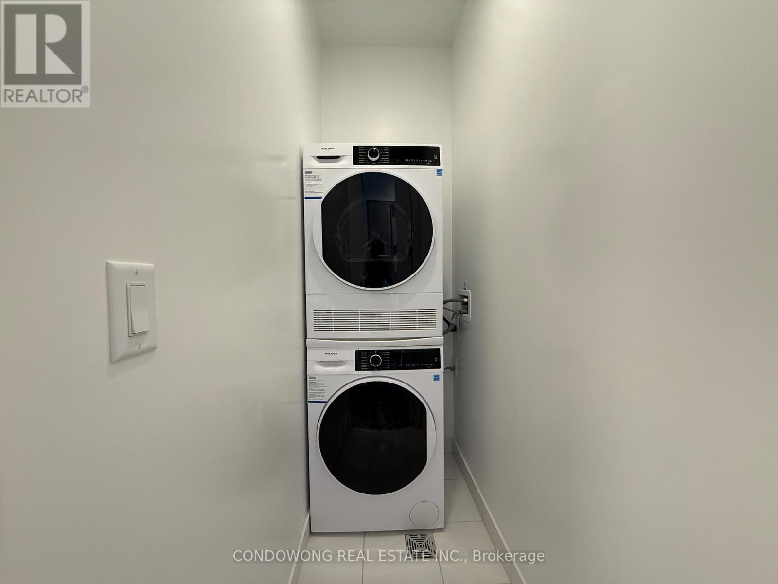 2509 - 180 Front Street E, Toronto, Ontario  M5A 0A9 - Photo 10 - C13245506