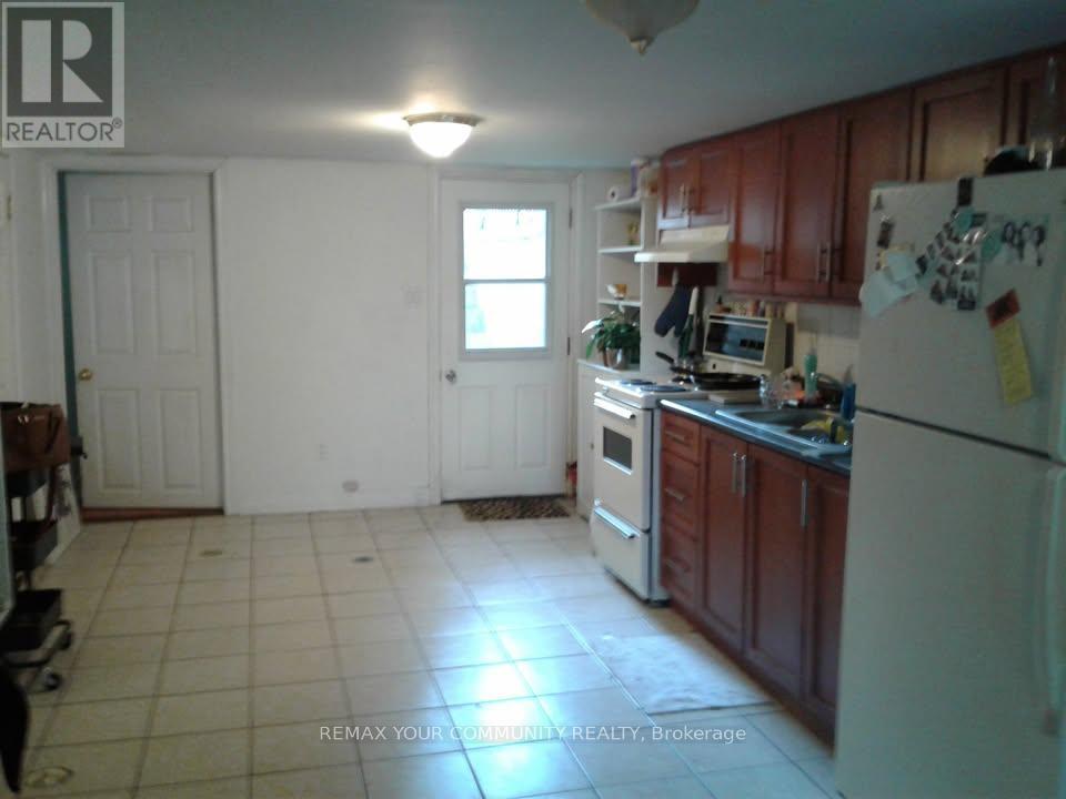 Bsmt - 176 Lisgar Street W, Toronto, Ontario  M6J 3G3 - Photo 3 - C13245580