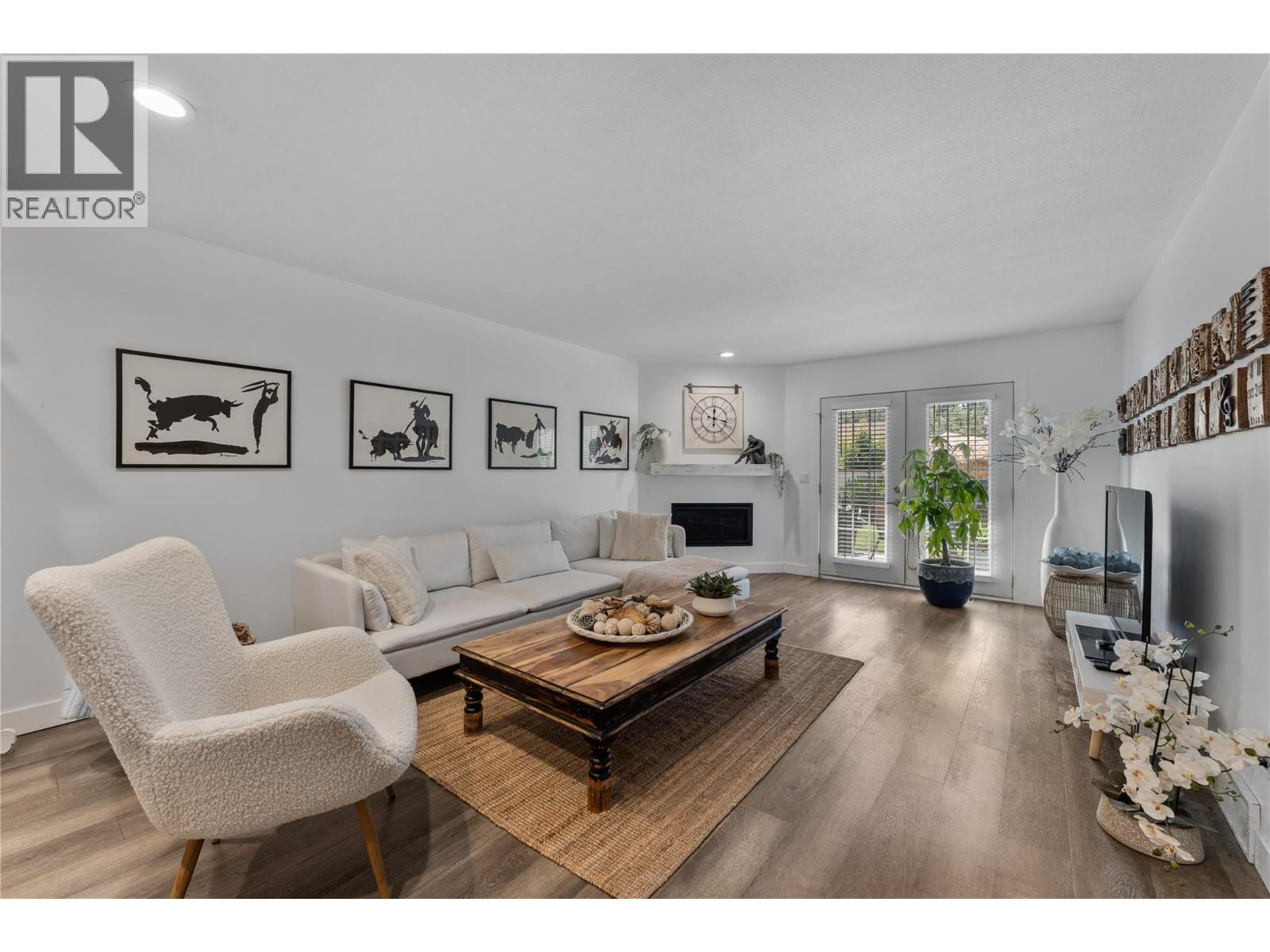 1874 Parkview Crescent Unit# 3, Kelowna, British Columbia  V1X 7G6 - Photo 4 - 10390181