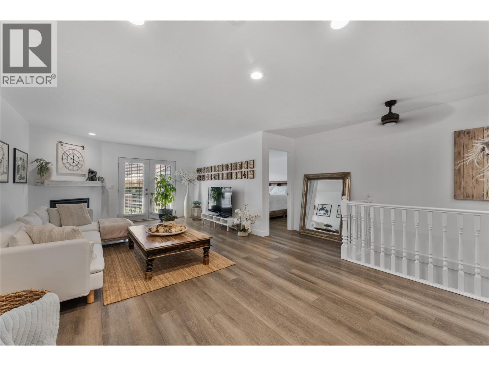 1874 Parkview Crescent Unit# 3, Kelowna, British Columbia  V1X 7G6 - Photo 3 - 10390181