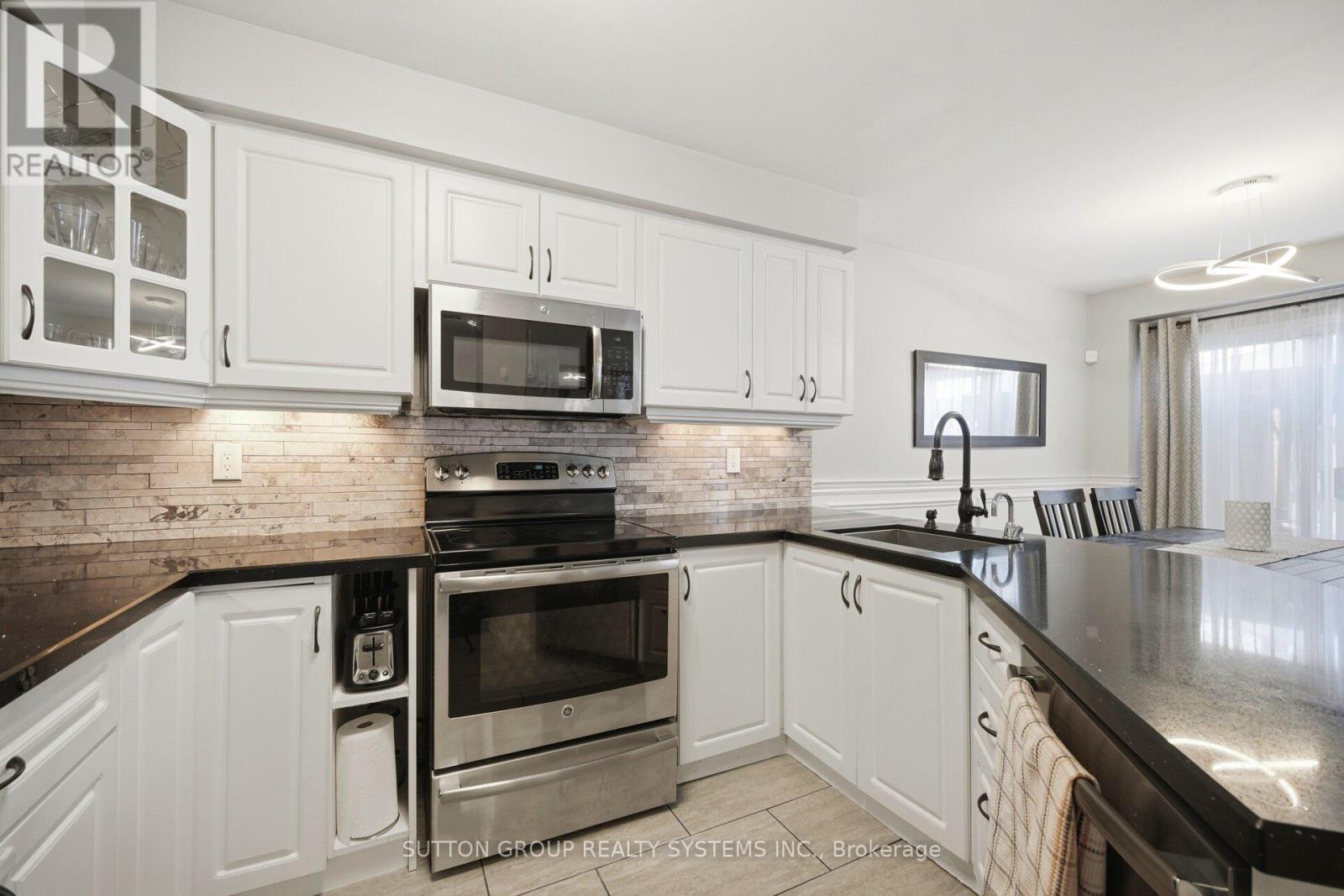 1717 Woodgate Trail, Oshawa, Ontario  L1G 8B4 - Photo 17 - E13245510
