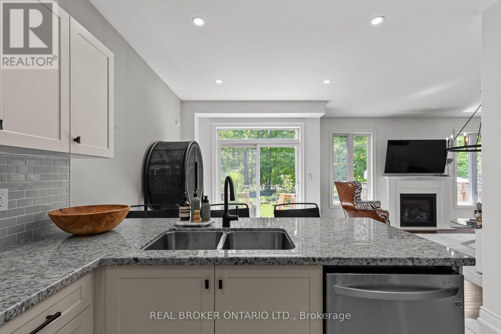 3047 Stone Ridge Boulevard, Orillia, Ontario  L3V 8J5 - Photo 13 - S13245496