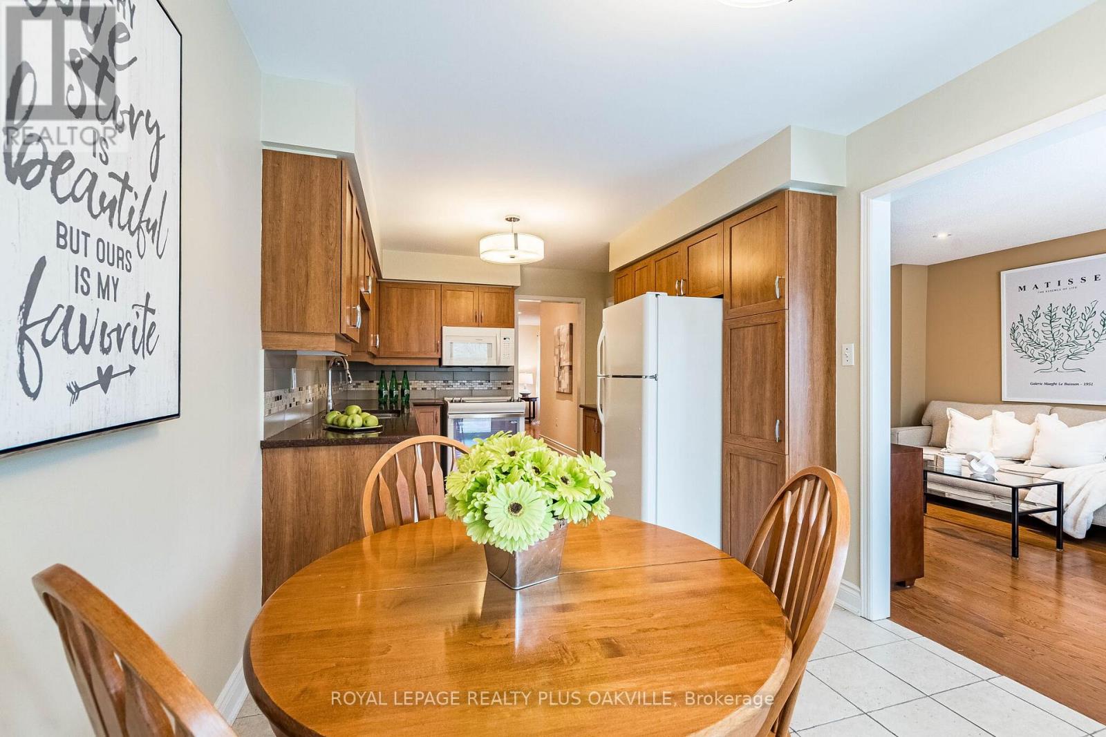 394 Maidstone Crescent, Oakville, Ontario  L6M 1A1 - Photo 14 - W13245512