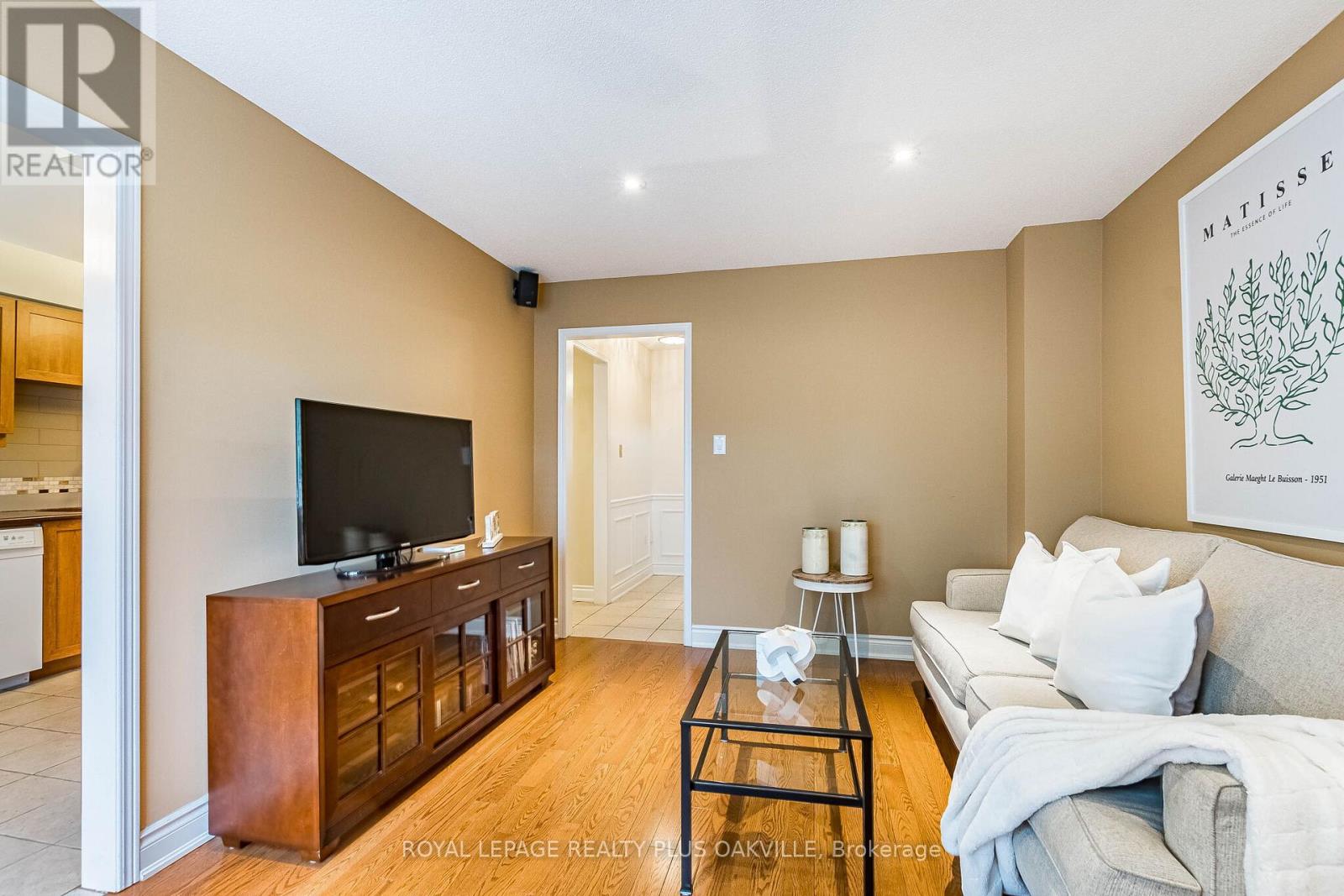 394 Maidstone Crescent, Oakville, Ontario  L6M 1A1 - Photo 21 - W13245512