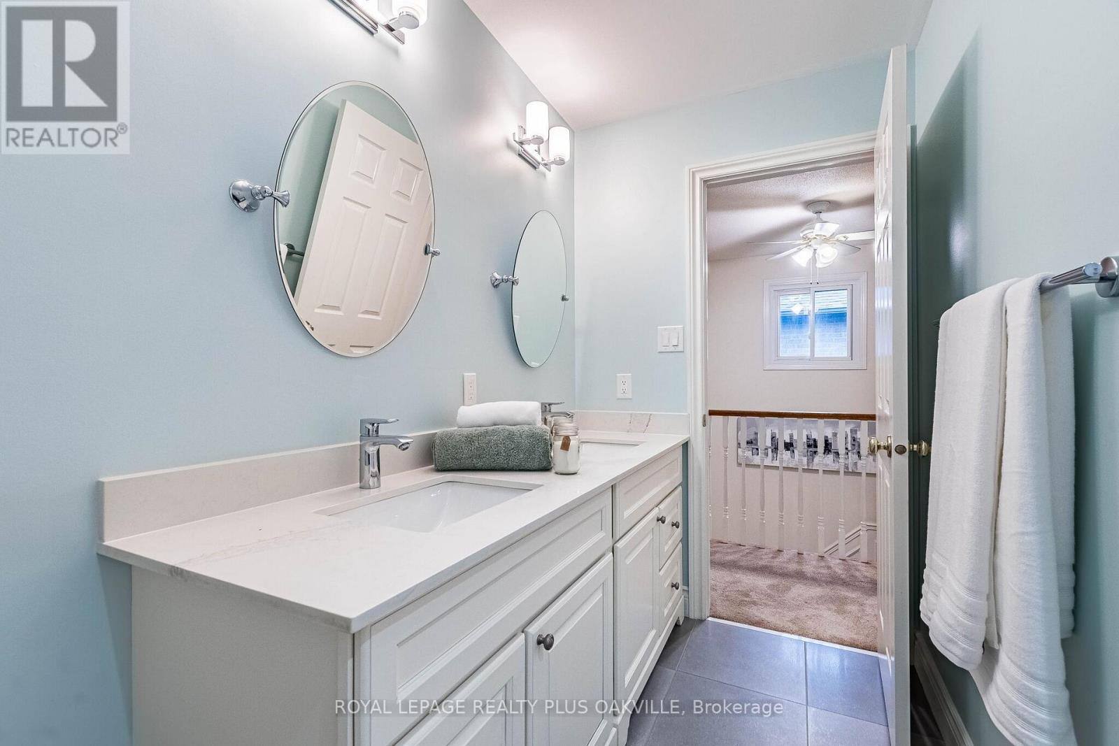 394 Maidstone Crescent, Oakville, Ontario  L6M 1A1 - Photo 36 - W13245512