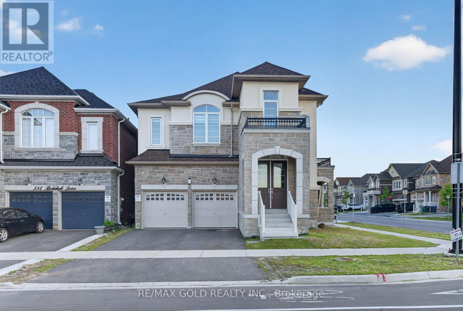 556 BRISDALE DRIVE, Brampton, Ontario