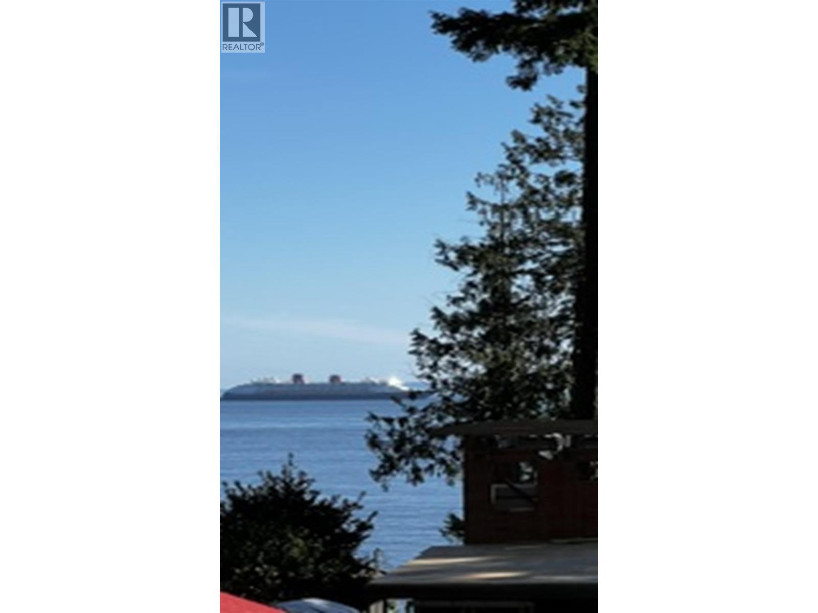 1503 Gower Point Road, Gibsons, British Columbia  V0N 1V3 - Photo 2 - R3036776