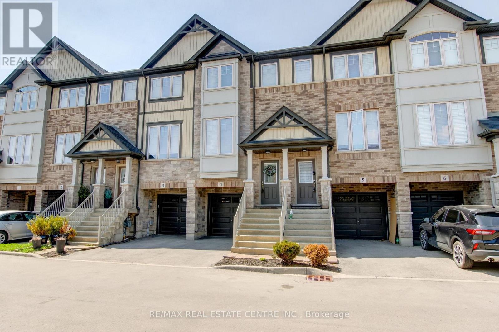 4 - 247 FESTIVAL WAY, Hamilton, Ontario