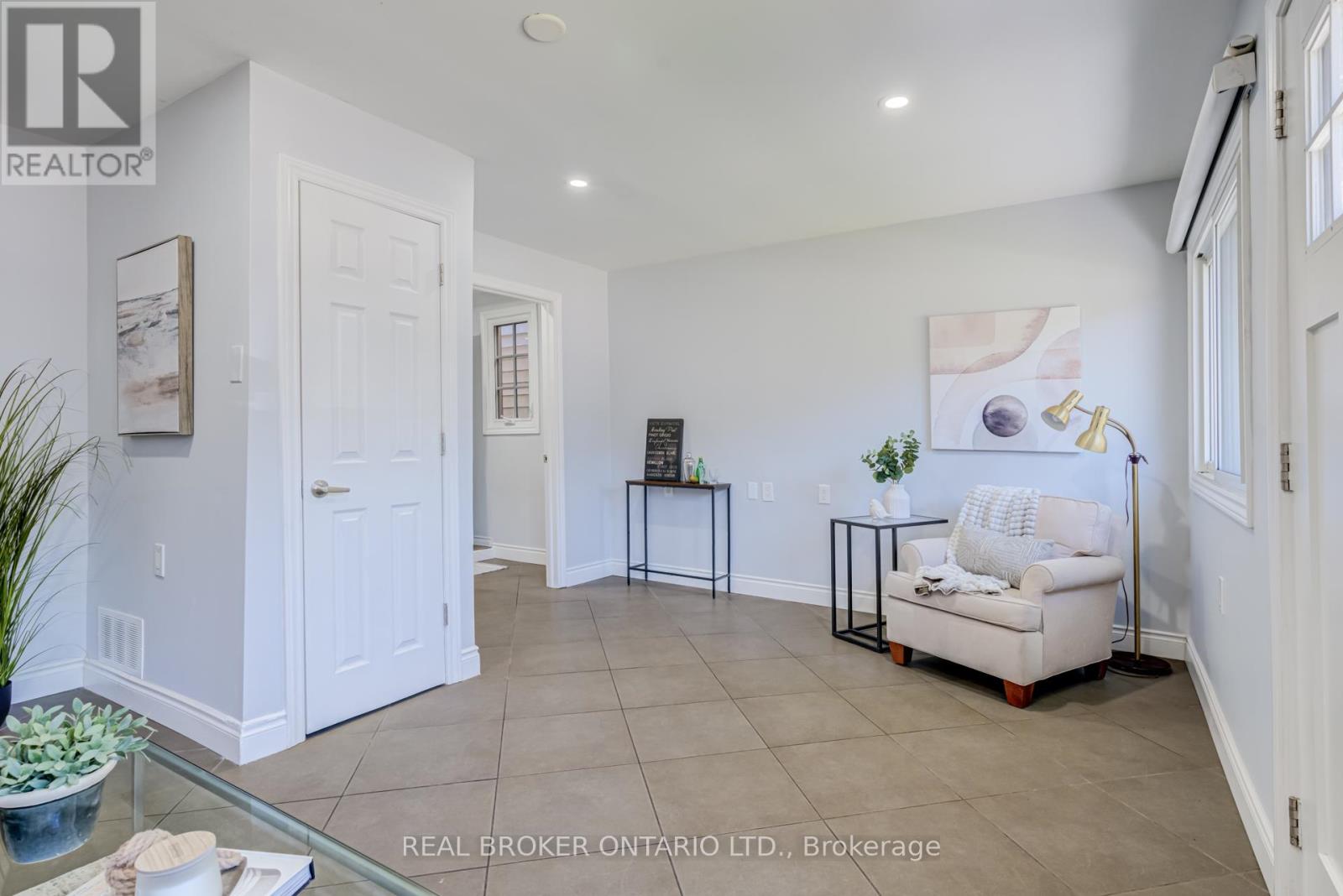 127 Barnesdale Avenue N, Hamilton, Ontario  L8L 6S8 - Photo 8 - X13245596