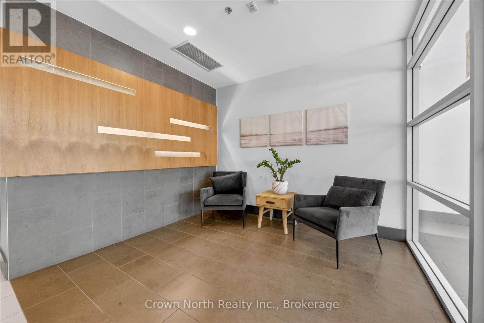 215 - 601 Kingston Road, Toronto, Ontario  M4E 3Y2 - Photo 22 - E13245636