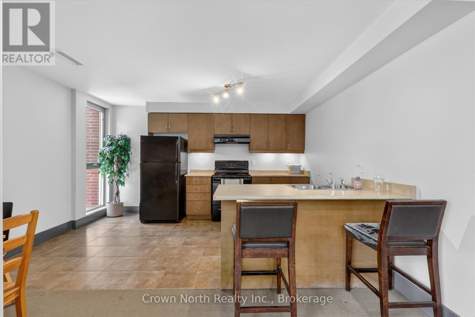 215 - 601 Kingston Road, Toronto, Ontario  M4E 3Y2 - Photo 28 - E13245636