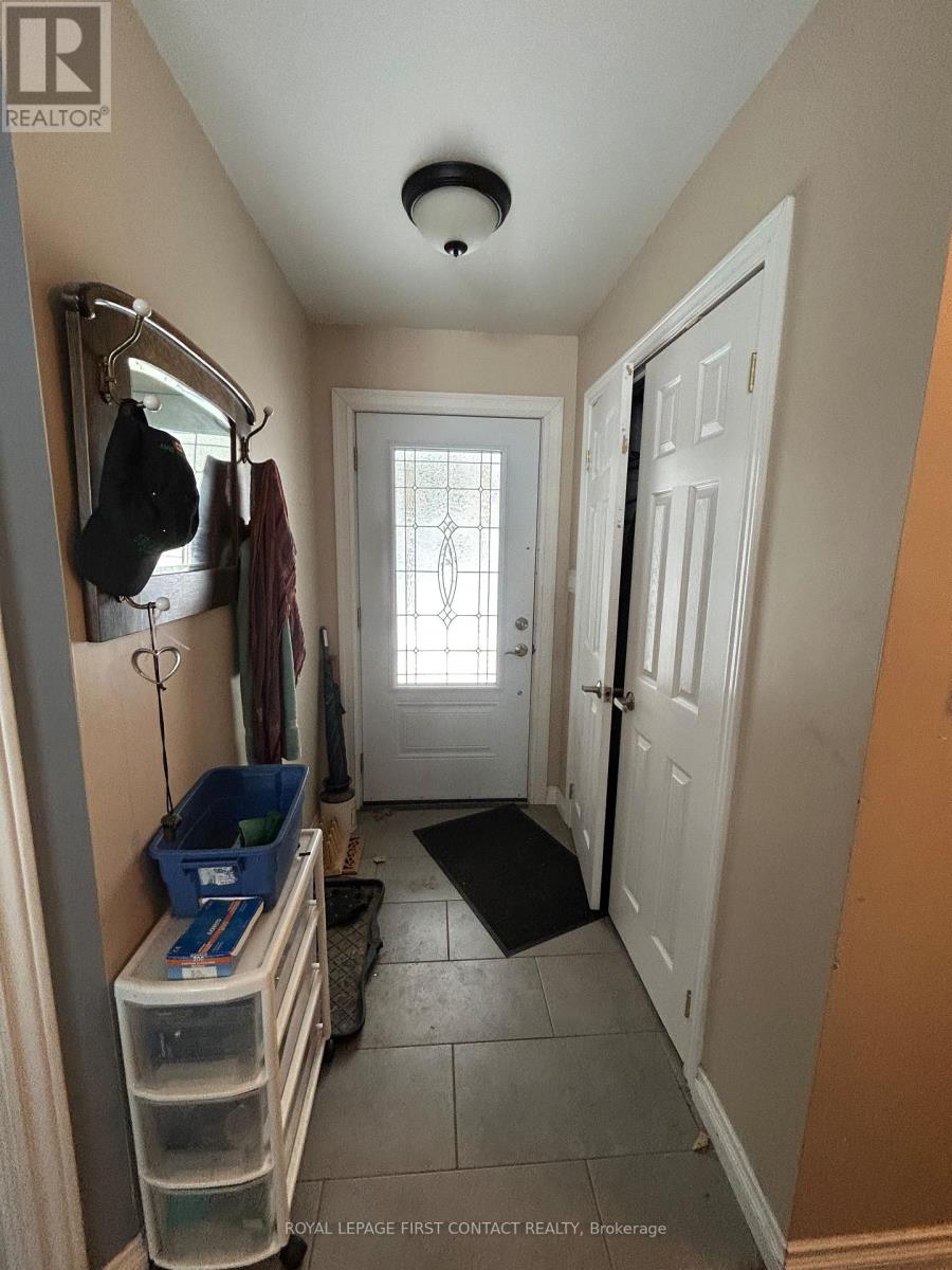 1041 Welch Road, Minden Hills, Ontario  K0M 2K0 - Photo 10 - X12812604