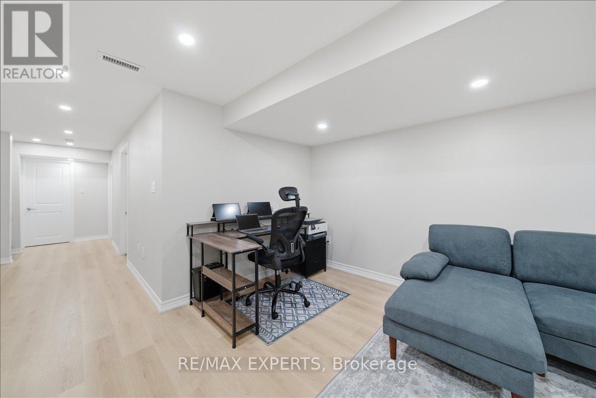 30 Zenith Avenue, Vaughan, Ontario  L0J 1C0 - Photo 43 - N13239096