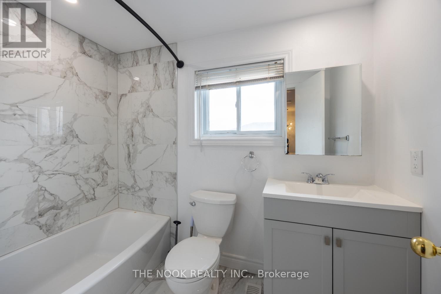 606 Cobblehill Drive, Oshawa, Ontario  L1K 1R4 - Photo 17 - E13125062