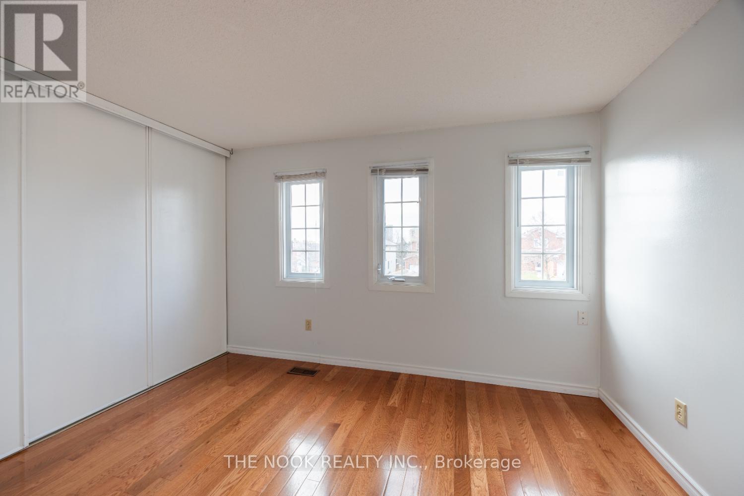606 Cobblehill Drive, Oshawa, Ontario  L1K 1R4 - Photo 15 - E13125062